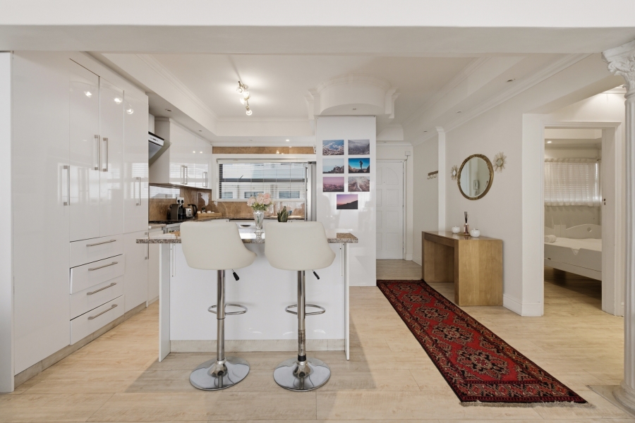 To Let 3 Bedroom Property for Rent in Sea Point Western Cape